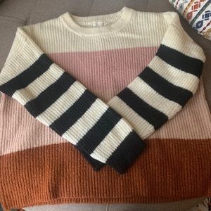 Trendy UO Sweater
